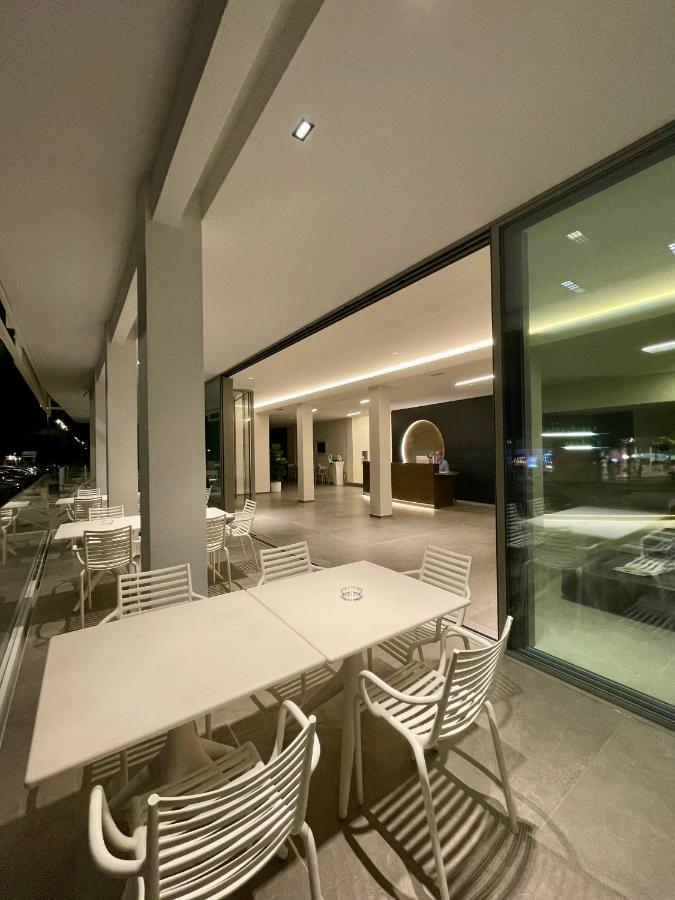 Hotel Cristallo Senigallia Exterior photo
