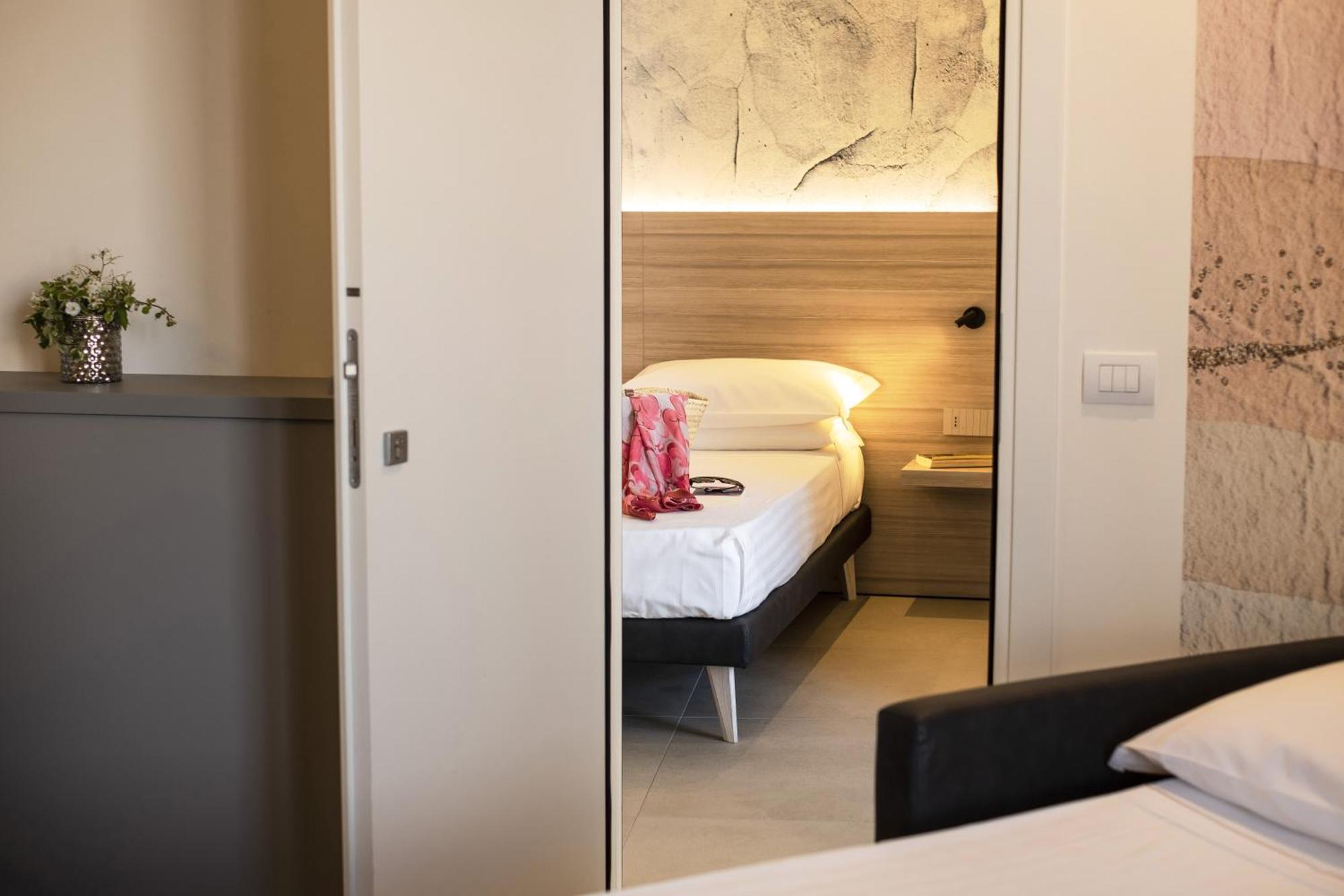 Hotel Cristallo Senigallia Exterior photo